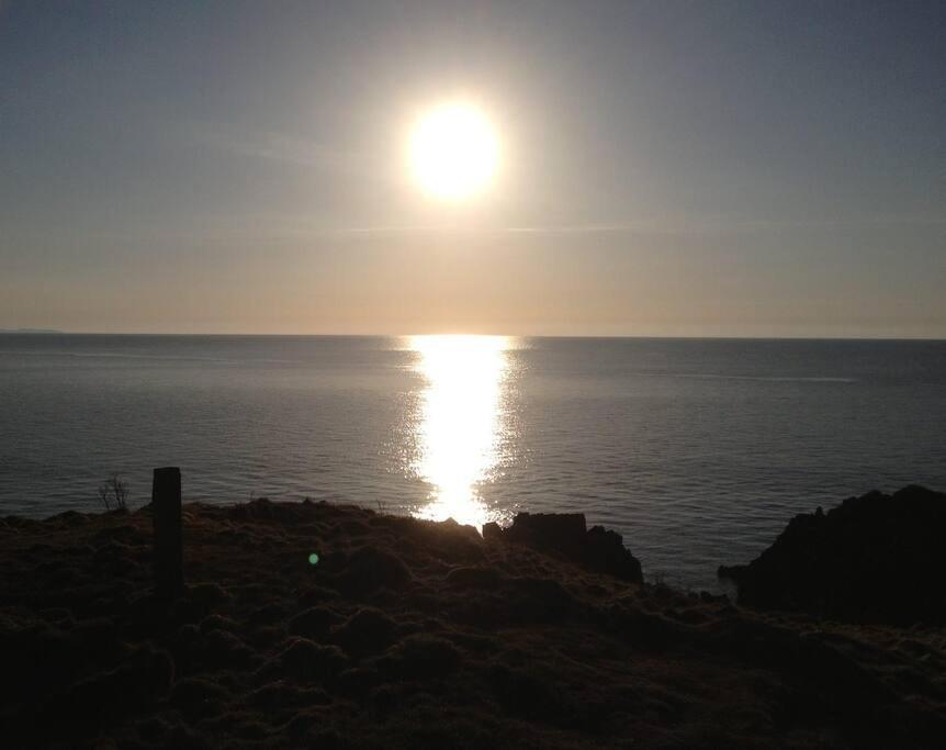3 Bedroom Townhouse Right On The Harbour Isle of Whithorn Exterior foto
